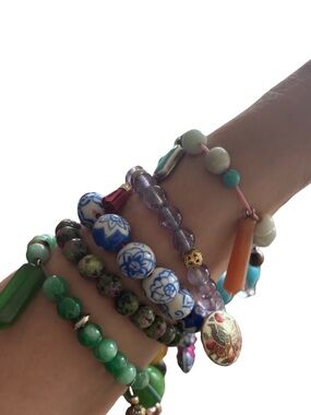 🍒NEW Crystal Healing Handmade "Tis" Bracelet with Vintage Cloisonné Butterfly